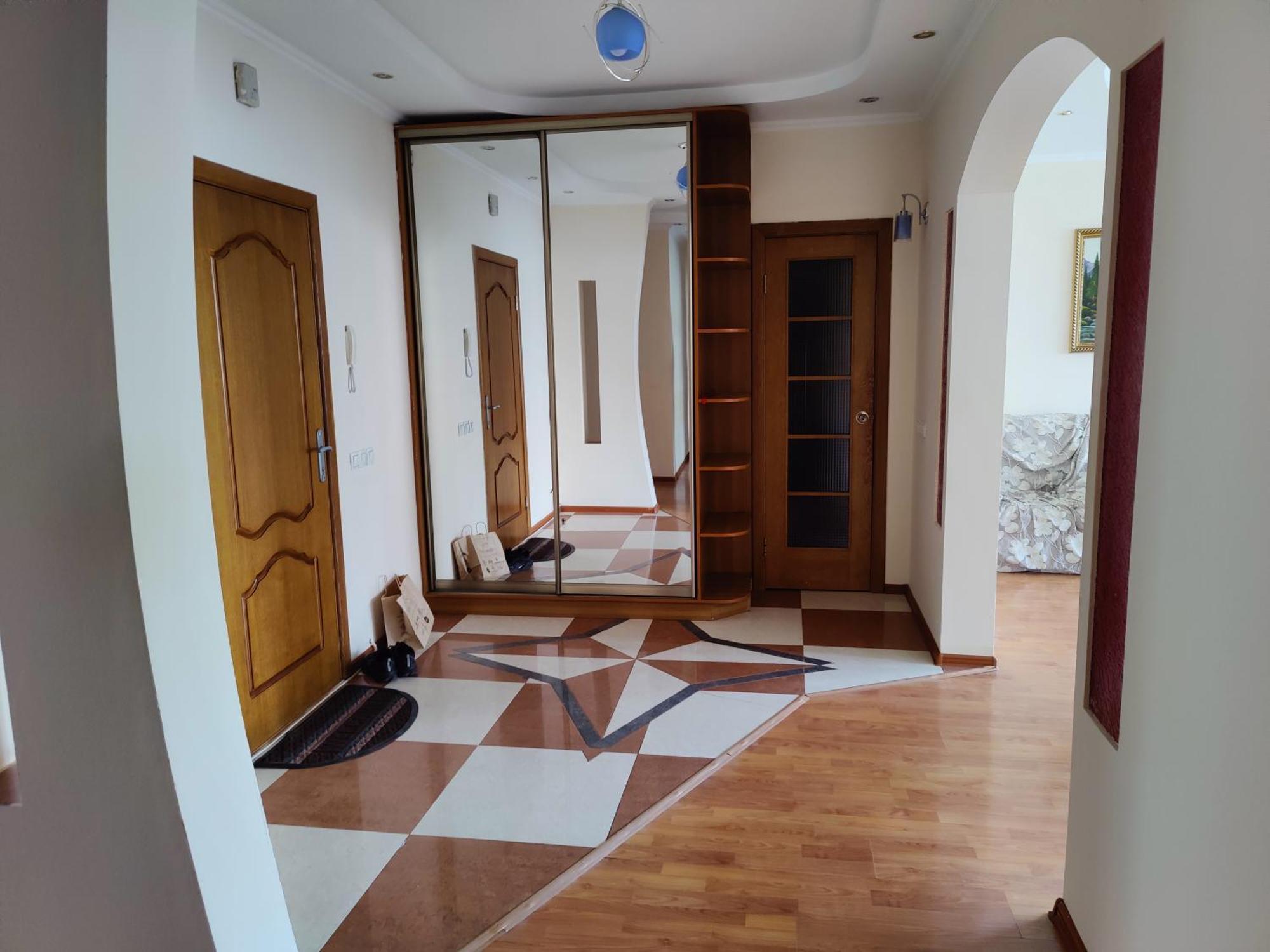 Улица Гоголя 2 Апартаменты 180 Метров Almaty Exterior photo